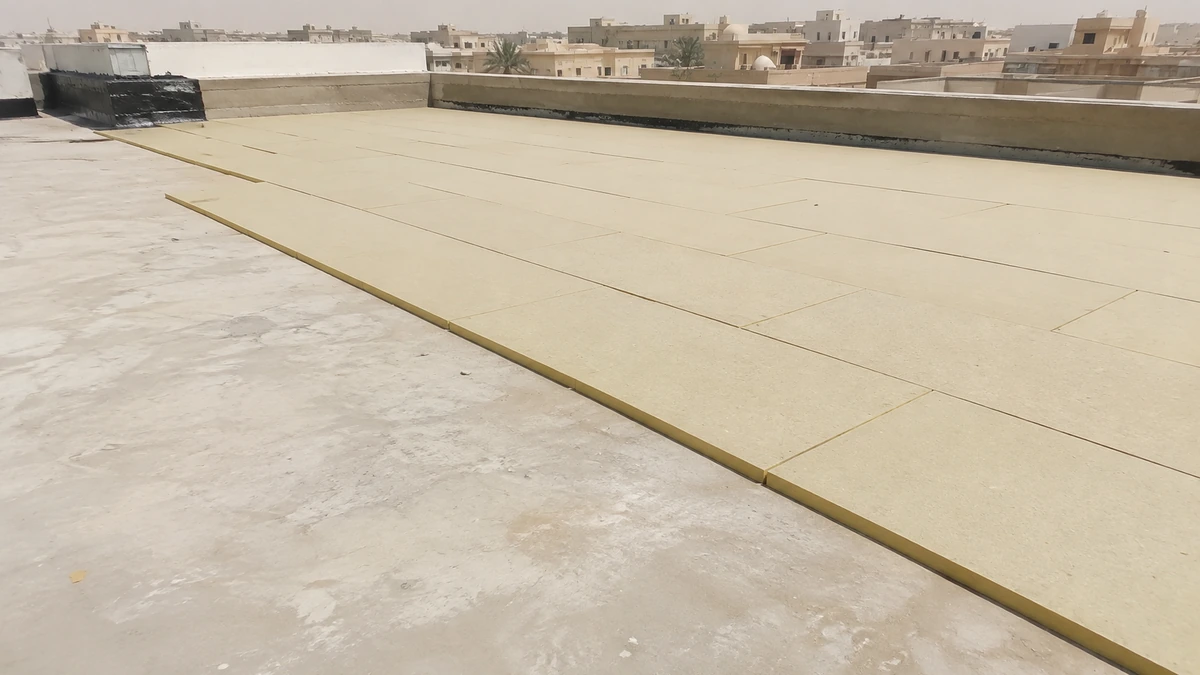 أرخص طريقة لعزل الأسطح من الحرارة